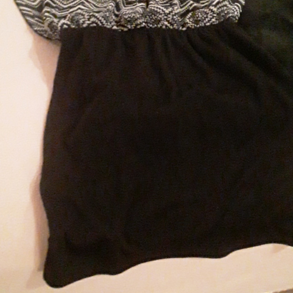 Dress - Picture 4 of 4